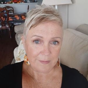 Meet your Posher, Lynn